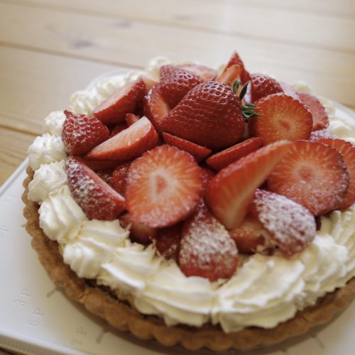お誕生日の苺タルト